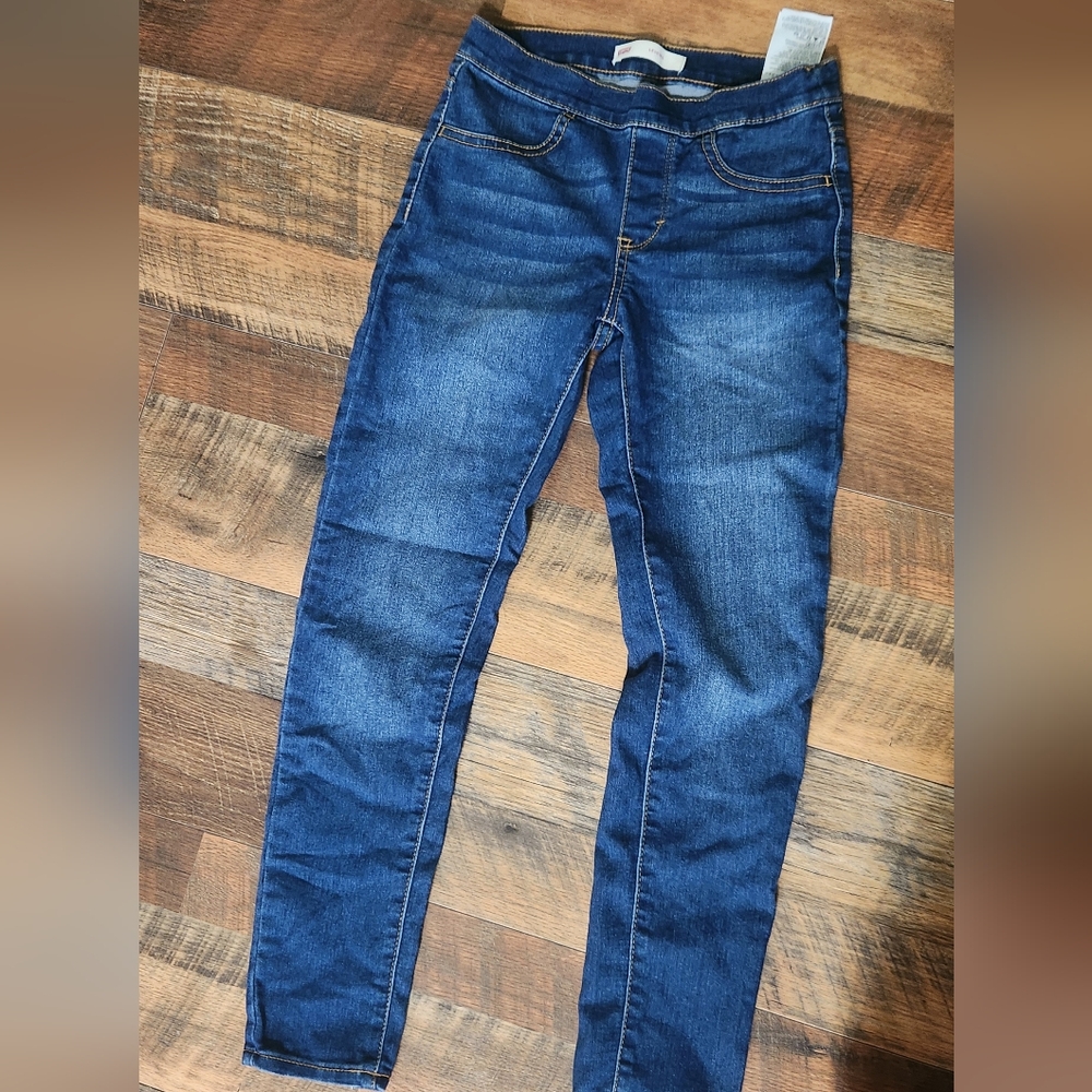 Sz 10 Levi jeggings